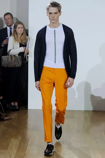 Look 20